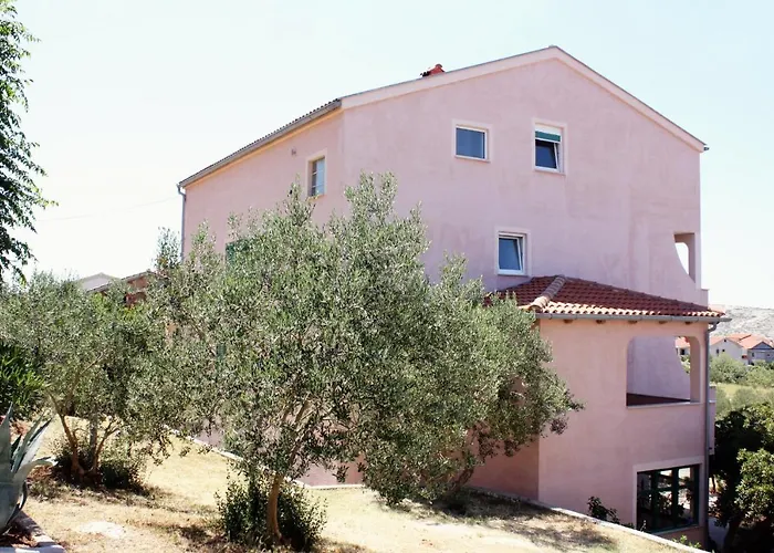 Triple Barbat 5070e 2* Barbat na Rabu