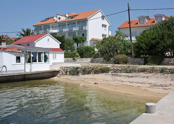 Triple Barbat 5070e Barbat na Rabu